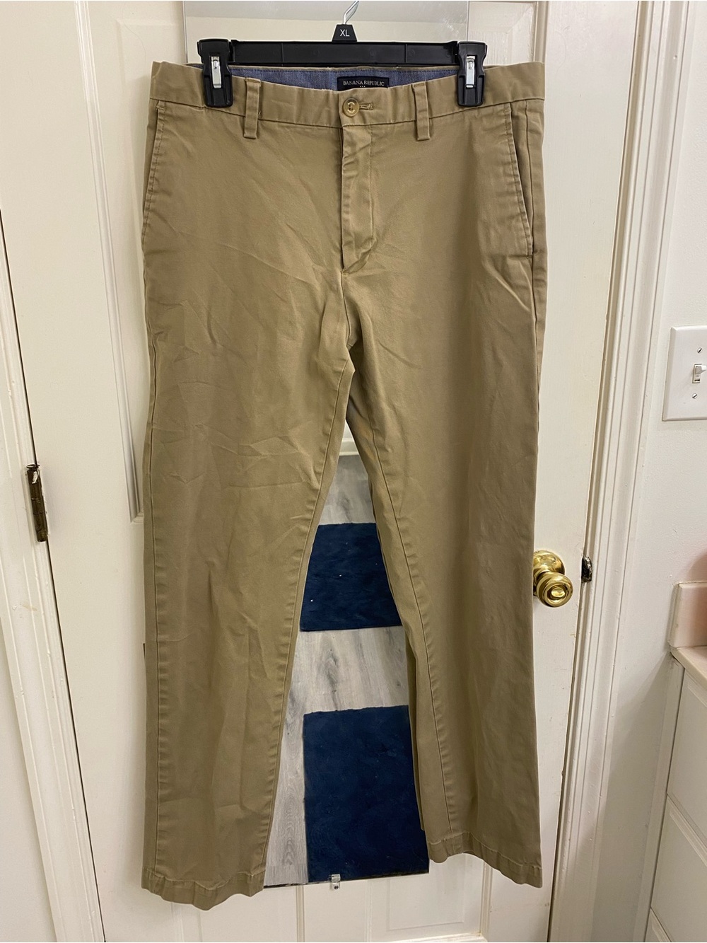 Banana Republic Men's Tan Chino Pants